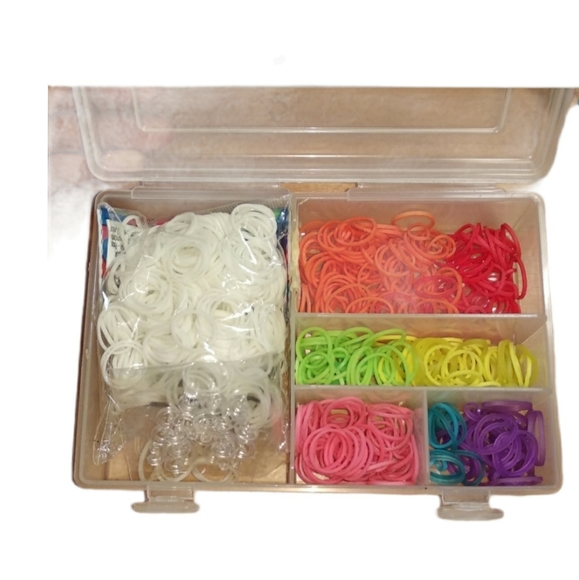 2/$15 Rainbow Loom Kit+ 5 PREMADE - Picture 1 of 5